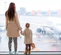 Выезжаем с ребенком за границу - новый Закон от 20 февраля 2019 года